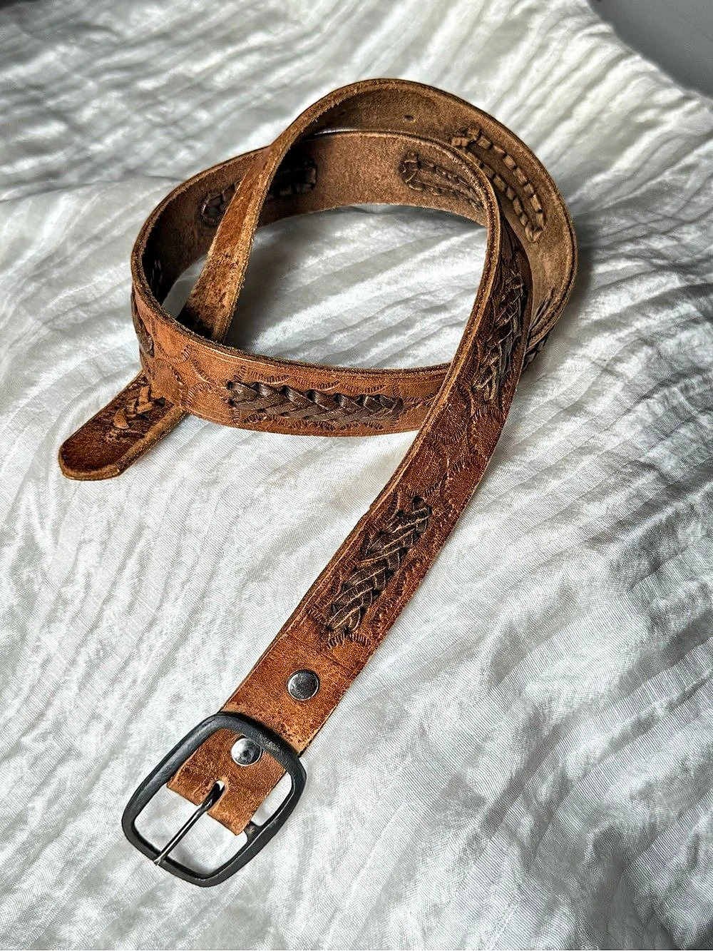 Vintage Hand Made in Mexico Brown Braided & Tooled Leather Western Belt